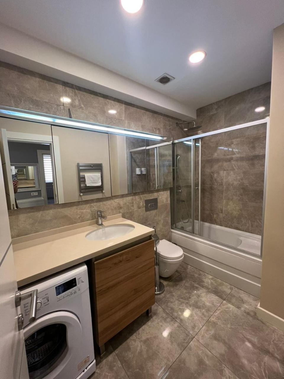 Bishkek Park Residence Bagian luar foto
