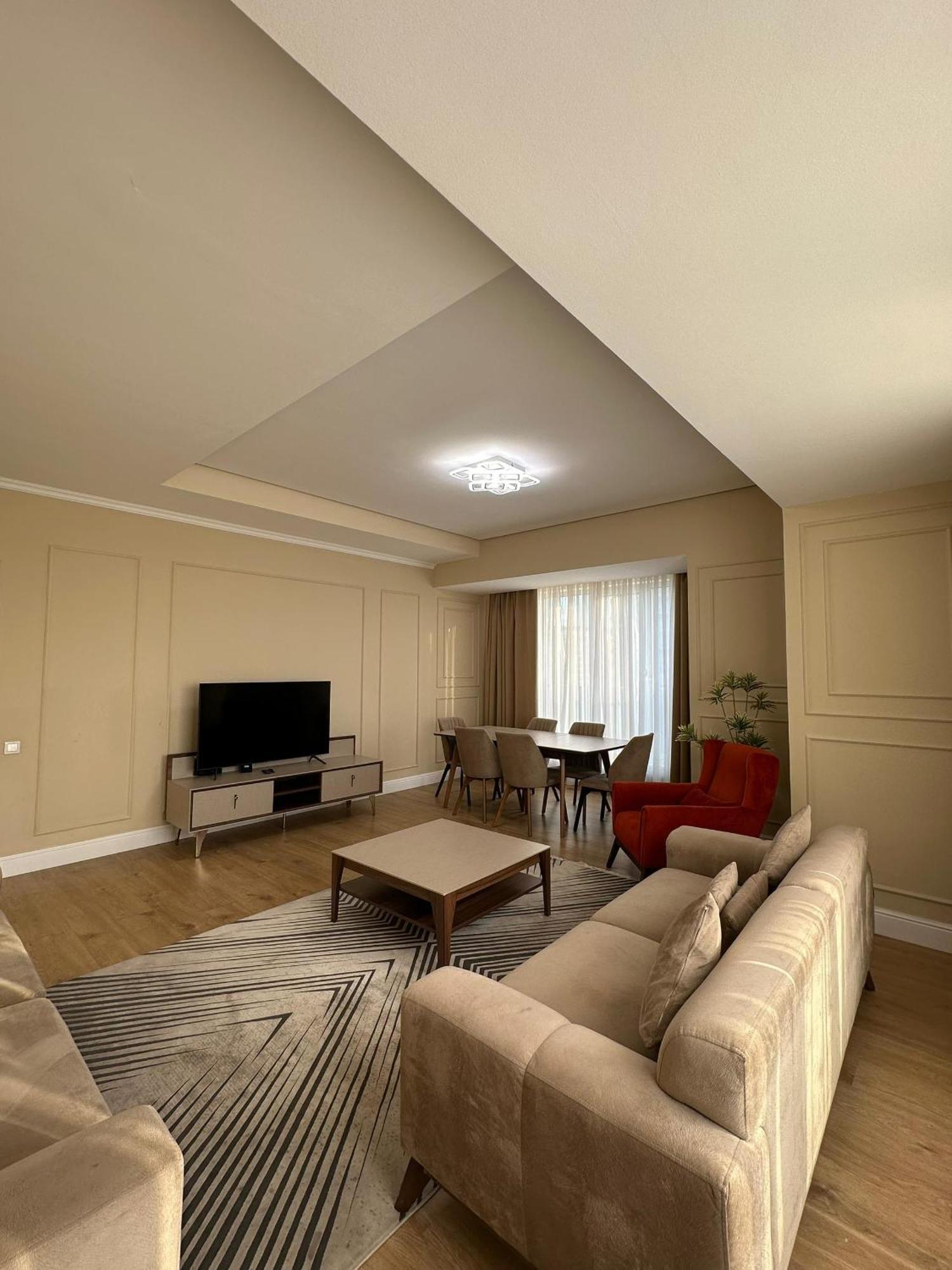 Bishkek Park Residence Bagian luar foto