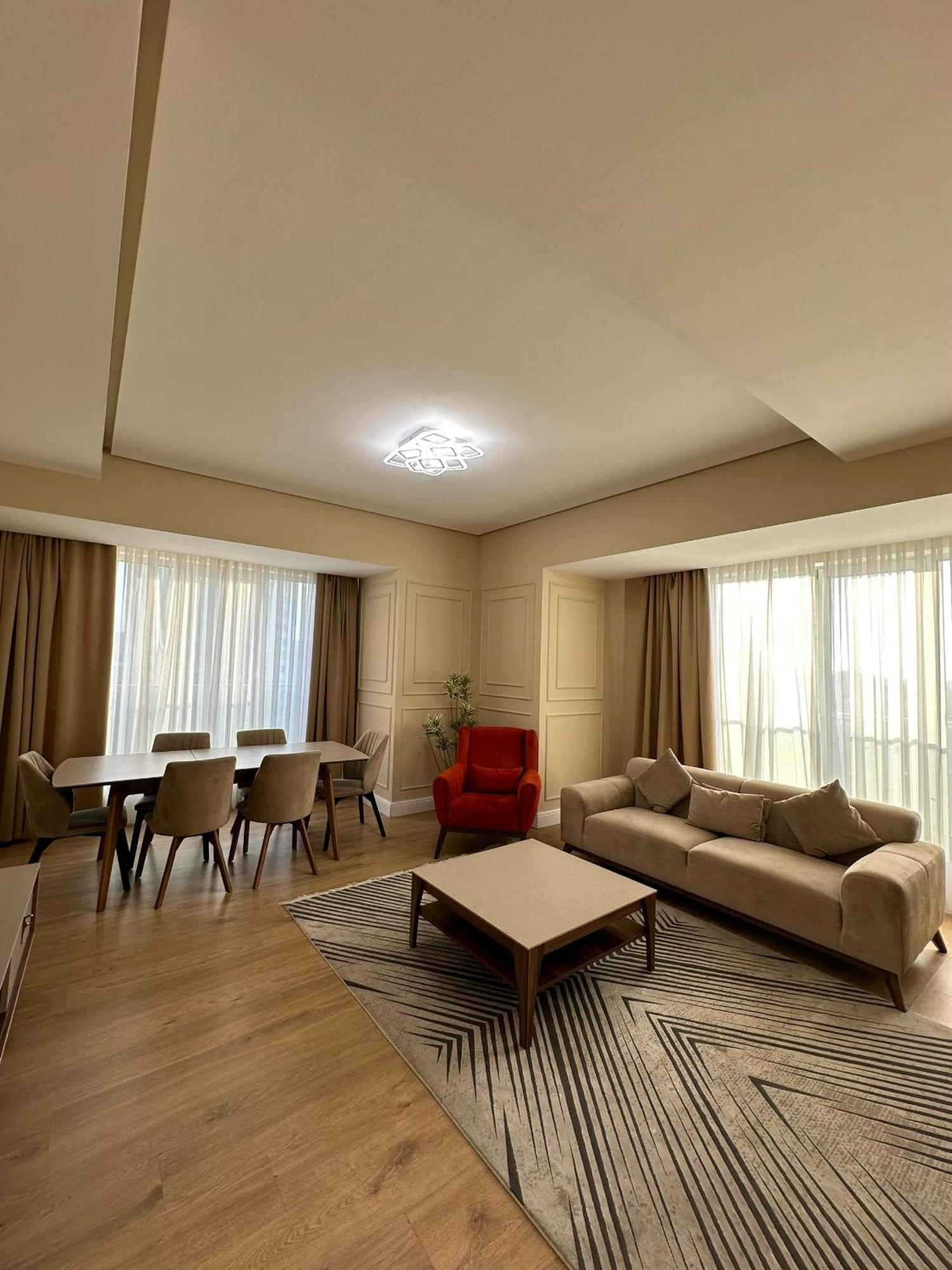 Bishkek Park Residence Bagian luar foto