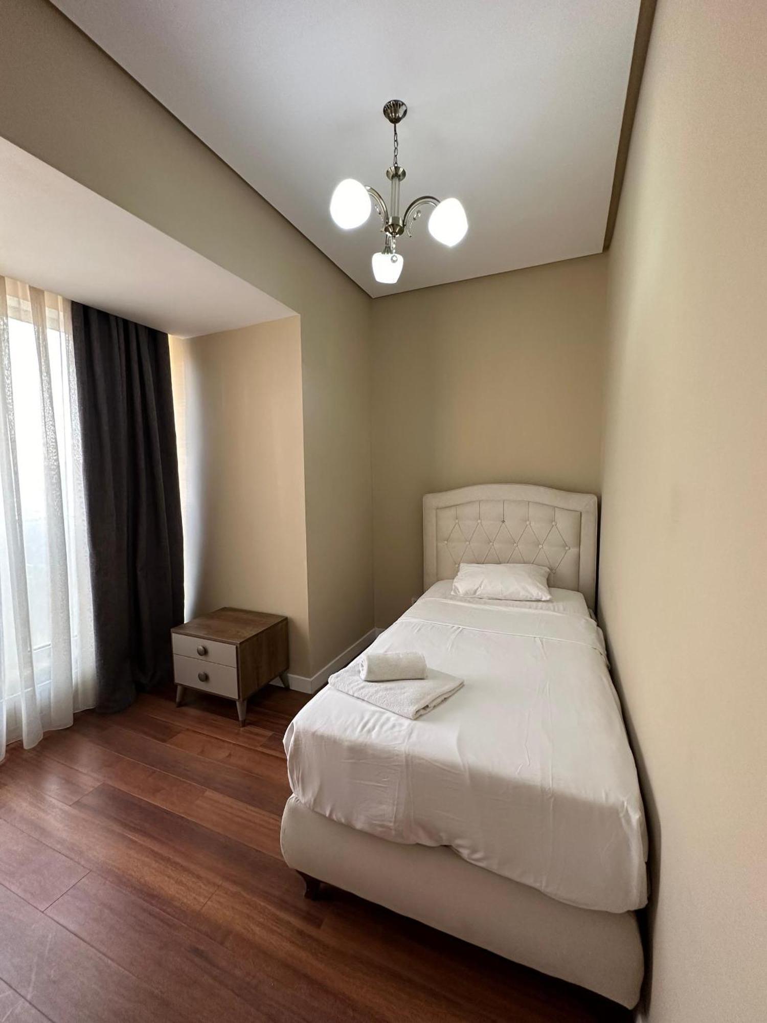 Bishkek Park Residence Bagian luar foto