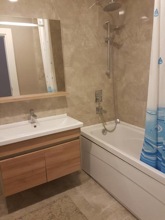 Bishkek Park Residence Bagian luar foto