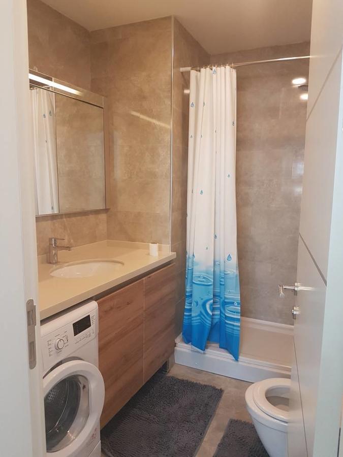Bishkek Park Residence Bagian luar foto